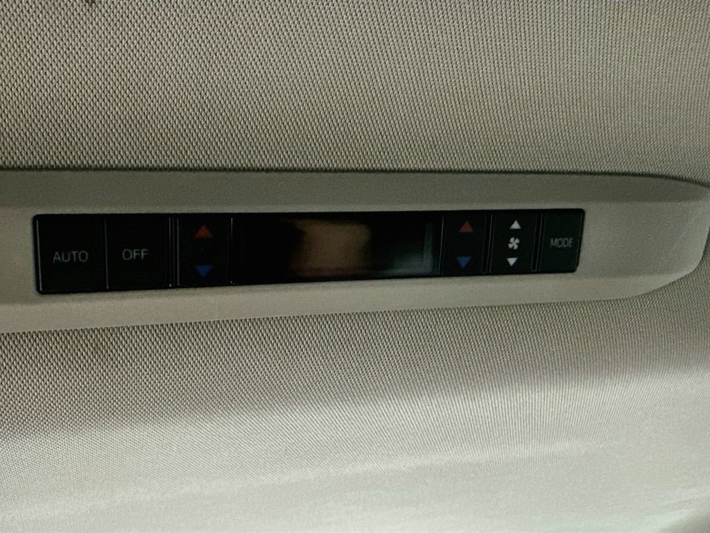 Certified 2022 Toyota Sienna XLE w/ XLE Plus Package AWD/4WD image 25
