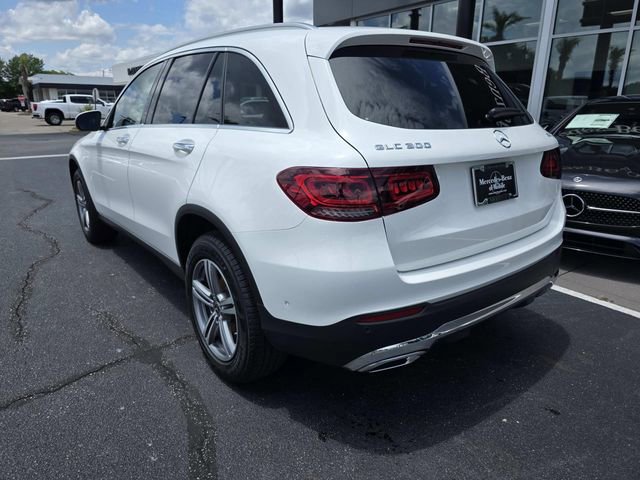 Used 2022 Mercedes-Benz GLC 300 4MATIC w/ Driver Assistance Package image 8