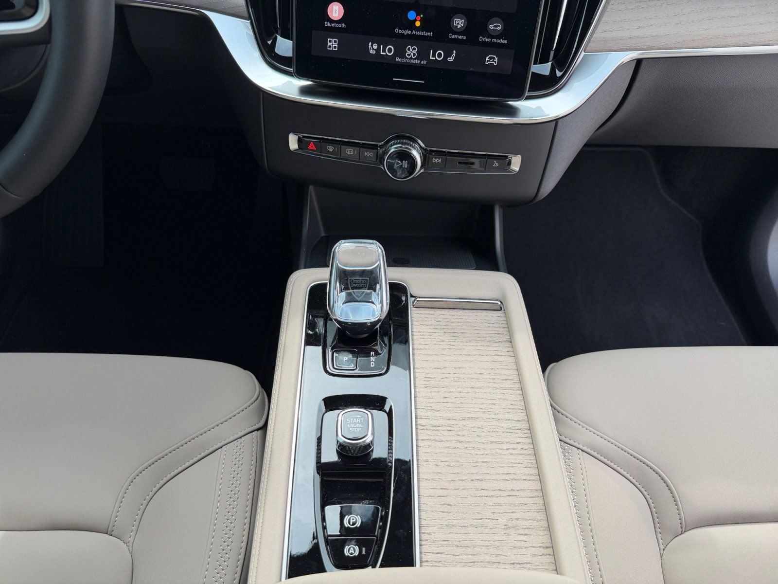 New 2026 Volvo XC90 T8 Plus image 11