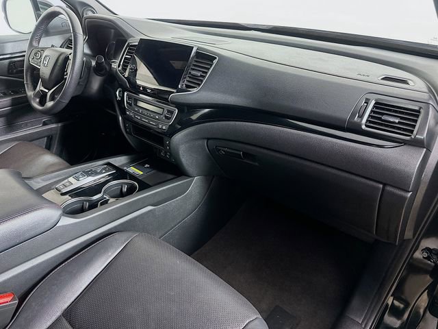 Certified 2024 Honda Passport Black Edition image 35