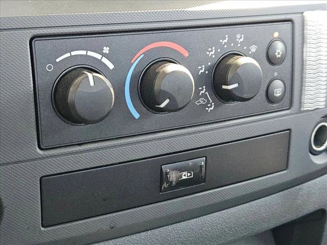 Used 2008 Dodge Ram 1500 Truck SLT image 9