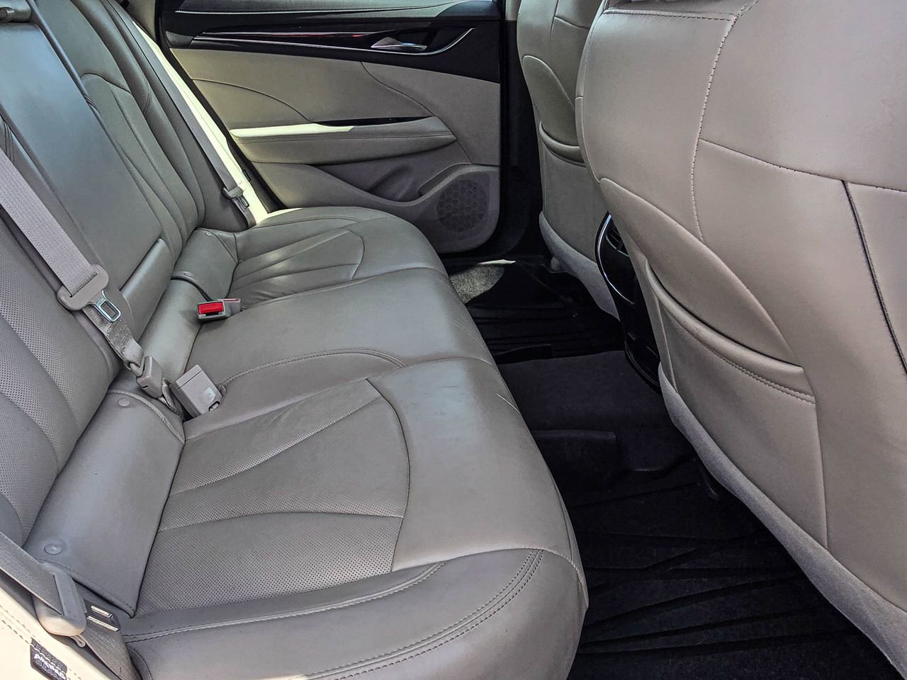 Used 2017 Buick LaCrosse Premium w/ Dynamic Driver Package image 37