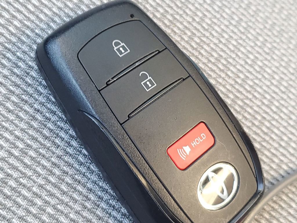 Certified 2025 Toyota Prius LE image 36