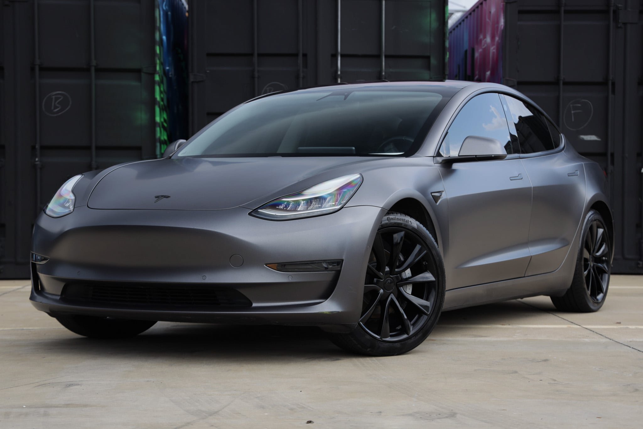 Used 2018 Tesla Model 3 Long Range RWD image 1