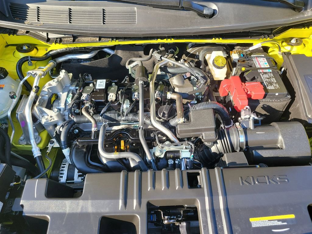 Used 2025 Nissan Kicks SR image 30