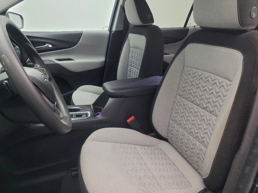 Used 2022 Chevrolet Equinox LS w/ LS Convenience Package FWD image 17