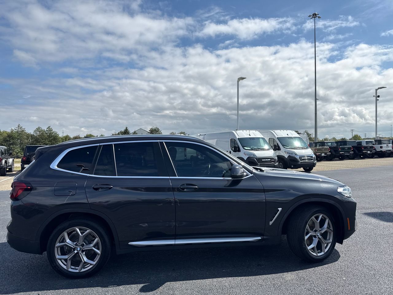 Used 2022 BMW X3 xDrive30i image 2