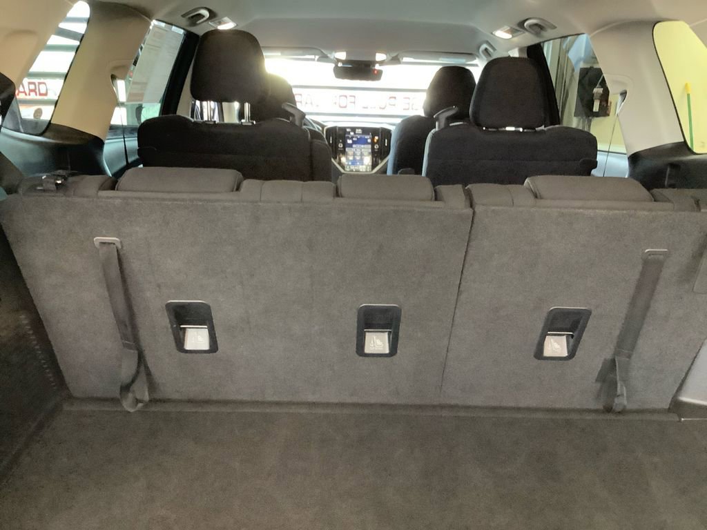 Used 2025 Subaru Ascent Premium image 29