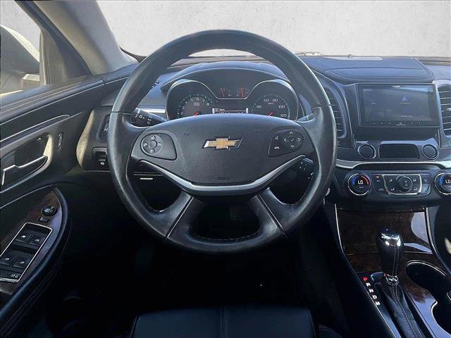 Used 2015 Chevrolet Impala LT w/ Convenience Package FWD image 7