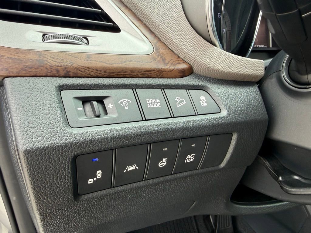 Used 2019 Hyundai Santa Fe XL image 12