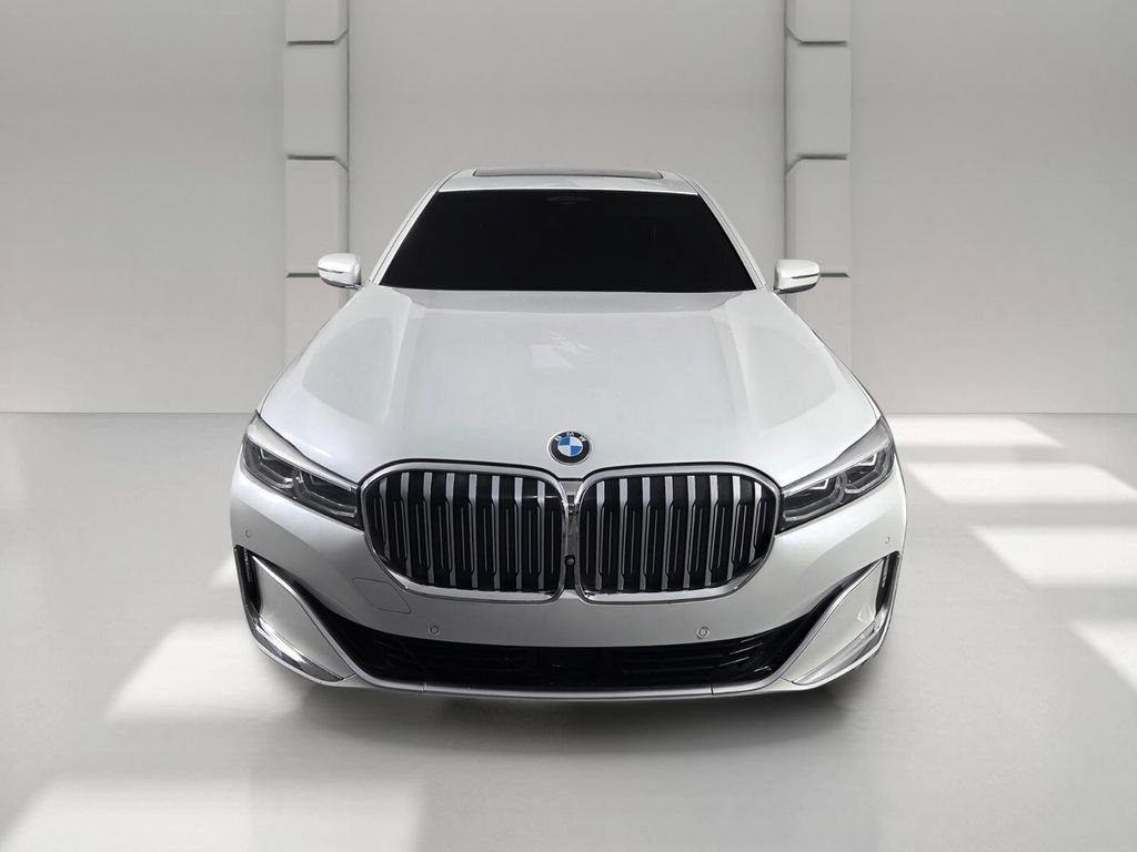 Used 2020 BMW 750i xDrive w/ Autobahn Package AWD/4WD image 3