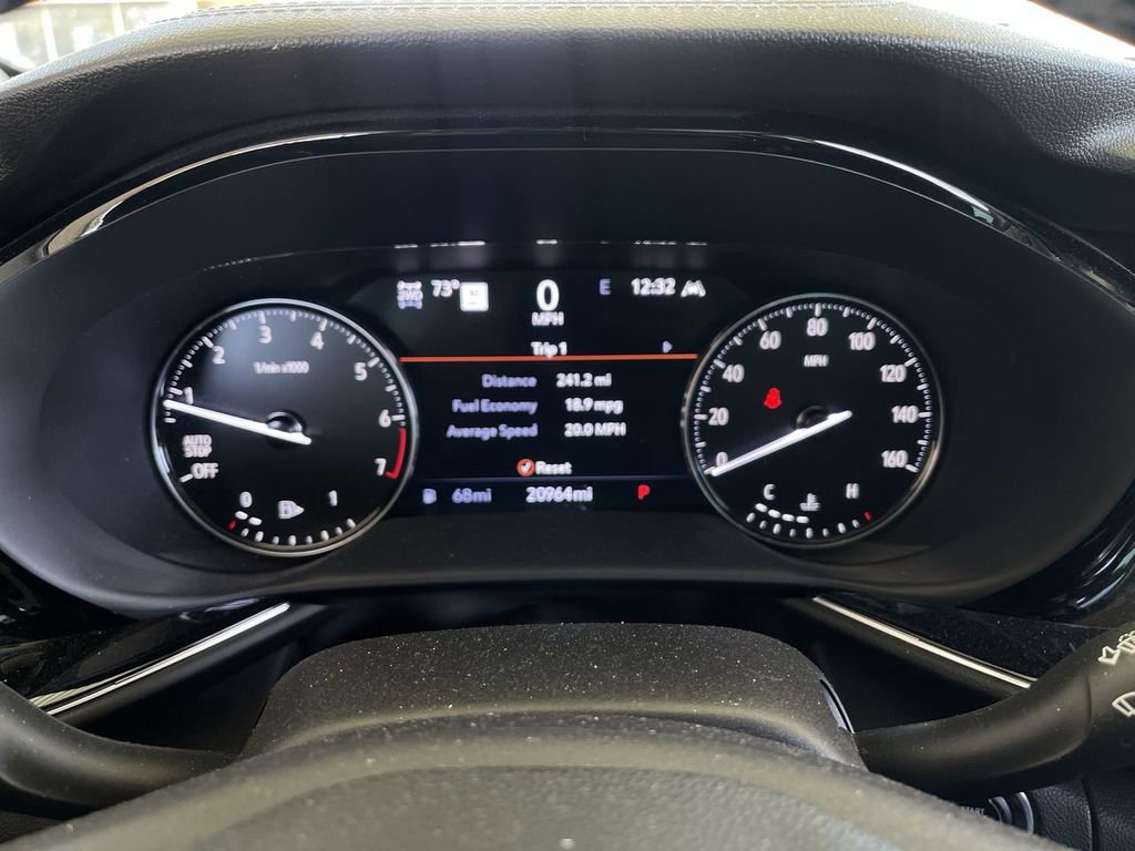 Used 2022 Buick Envision Avenir w/ Technology Package II AWD/4WD image 11