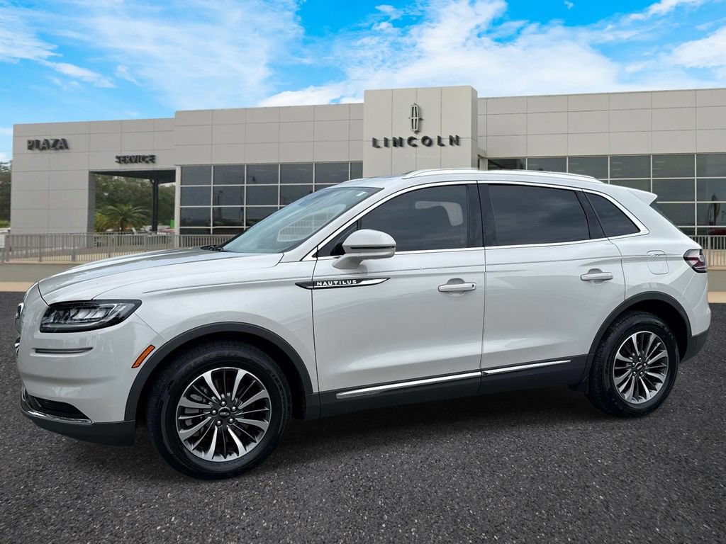 Certified 2023 Lincoln Nautilus Reserve AWD/4WD image 7