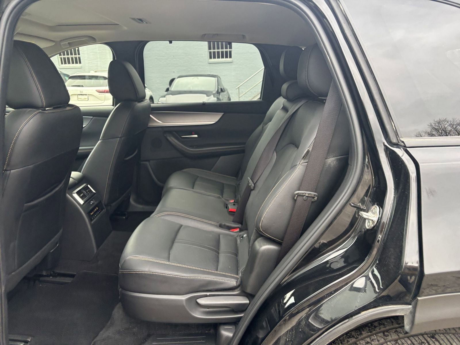 Used 2025 MAZDA CX-70 3.3 Turbo w/ Preferred Package image 23