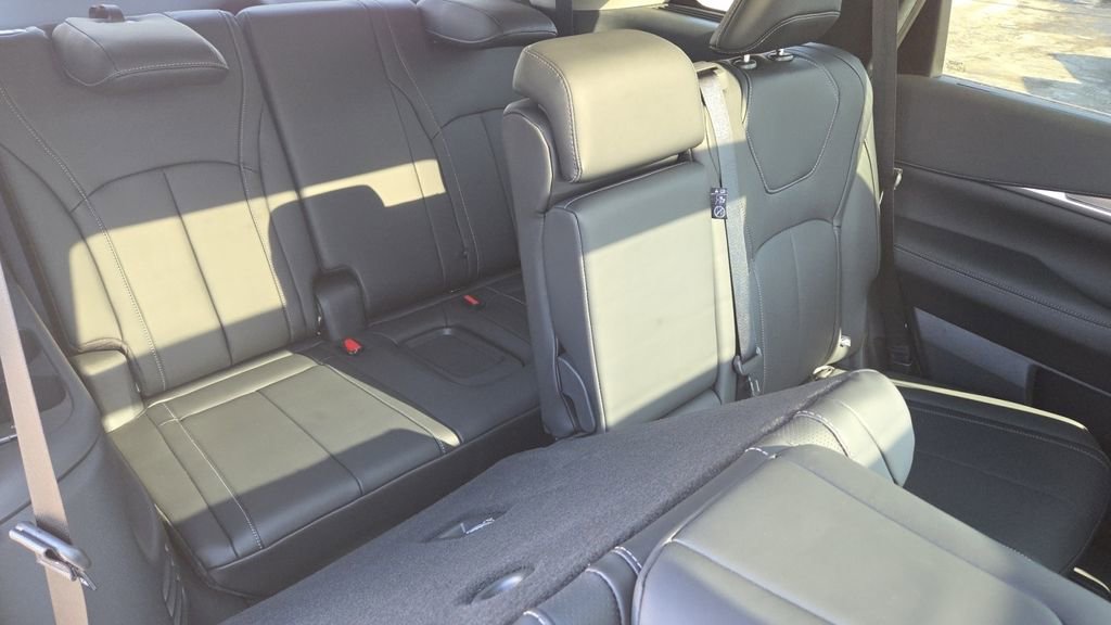 New 2026 INFINITI QX60 Luxe image 33