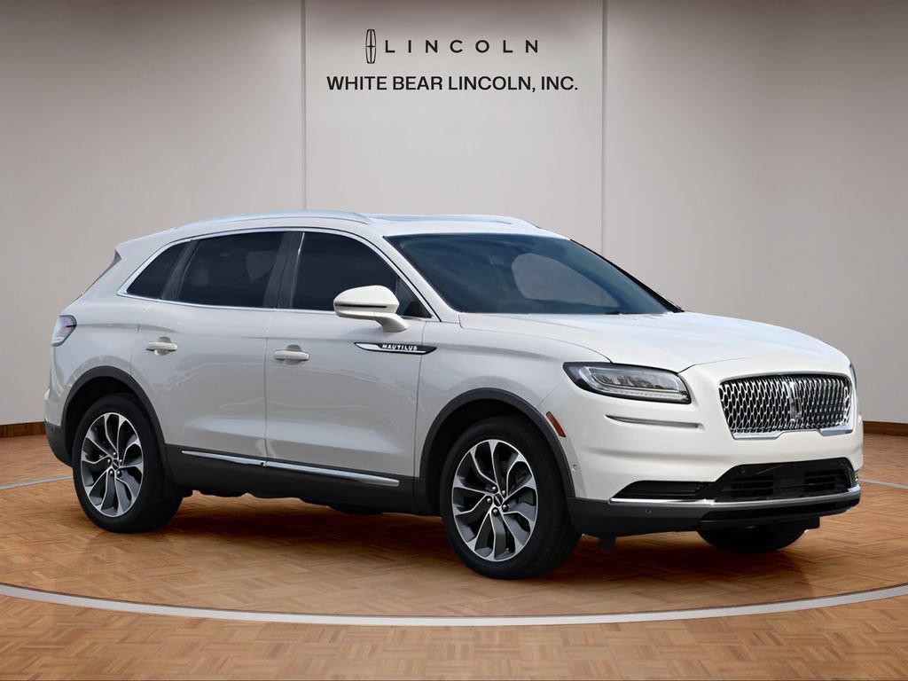 Used 2023 Lincoln Nautilus Reserve w/ Equipment Group 201A AWD/4WD image 3