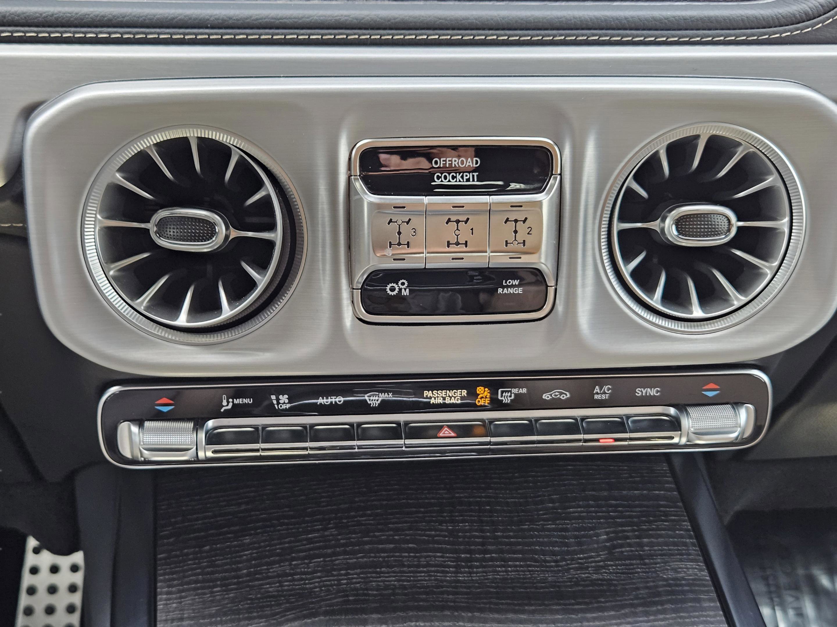 Certified 2025 Mercedes-Benz G 63 AMG 4MATIC image 12