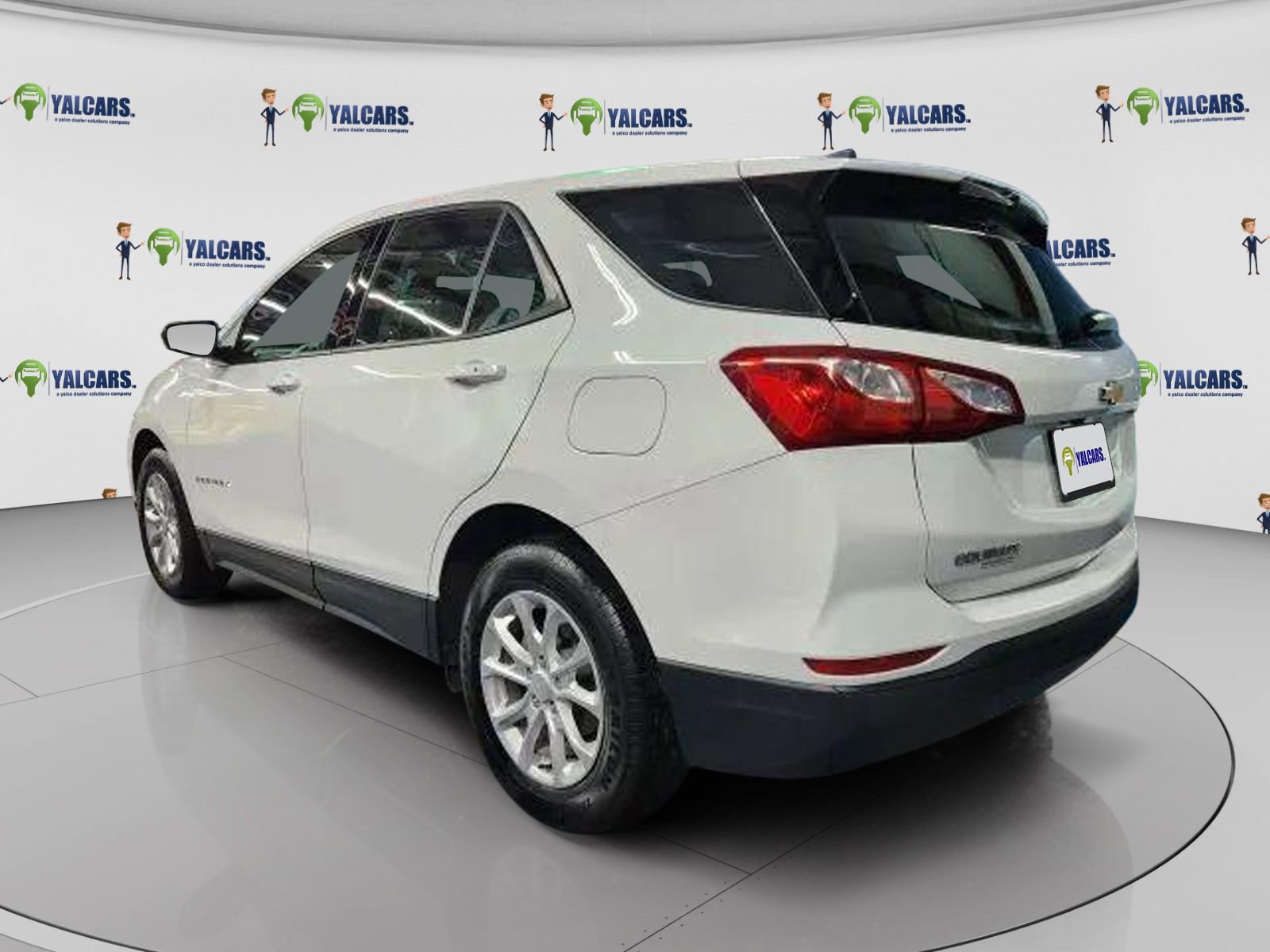 Used 2019 Chevrolet Equinox LS image 4