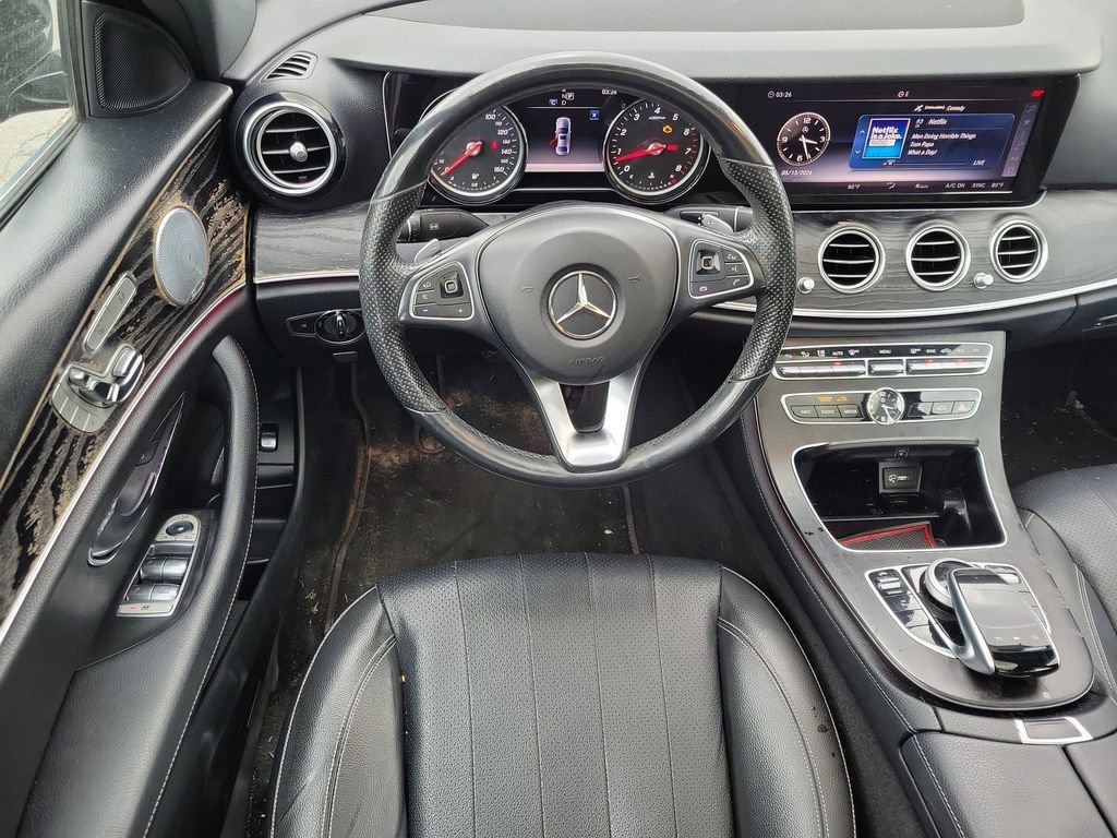 Used 2018 Mercedes-Benz E 400 4MATIC Sedan image 10