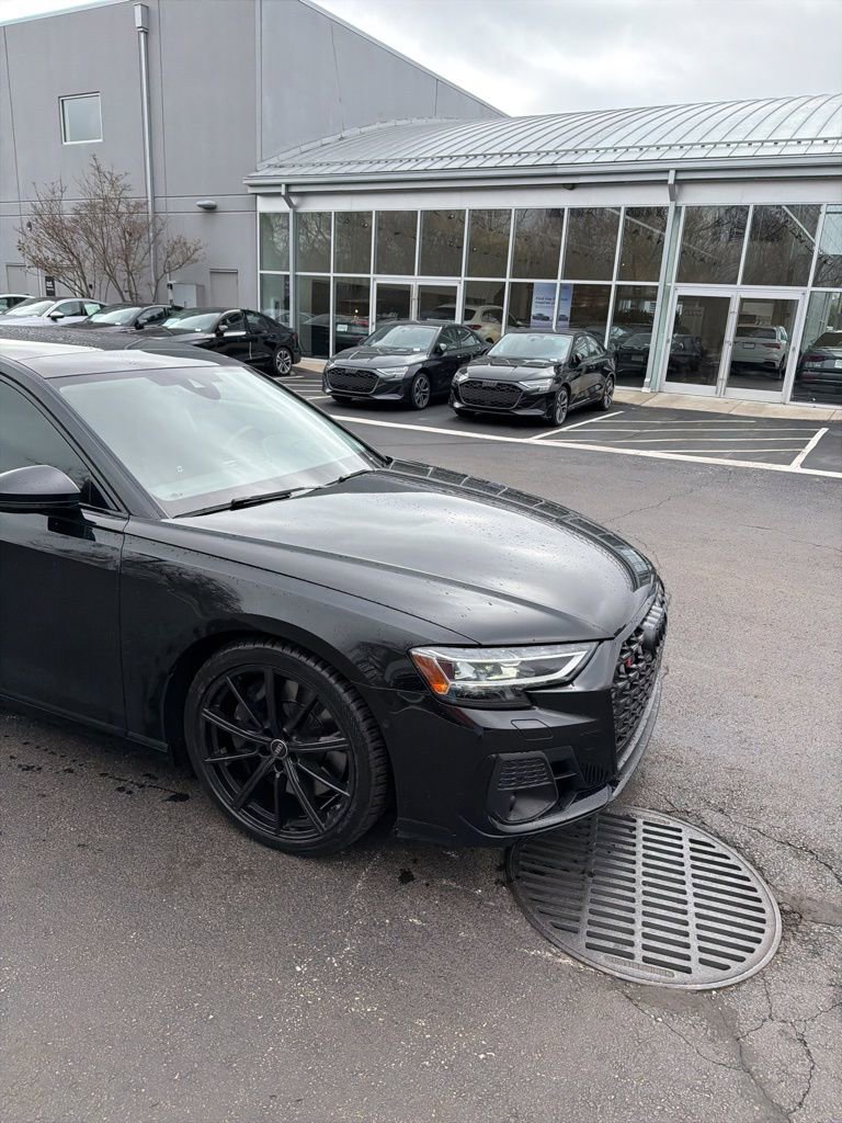 Certified 2022 Audi S8 image 4