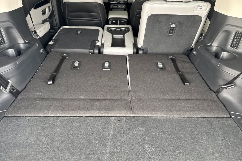 Certified 2025 Honda Pilot Touring image 18