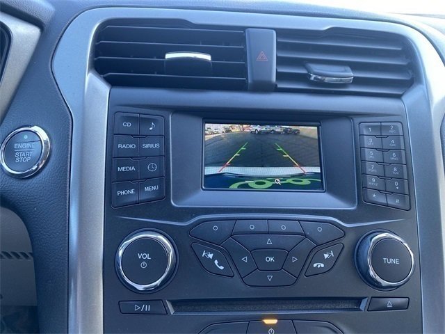 Used 2018 Ford Fusion SE image 14