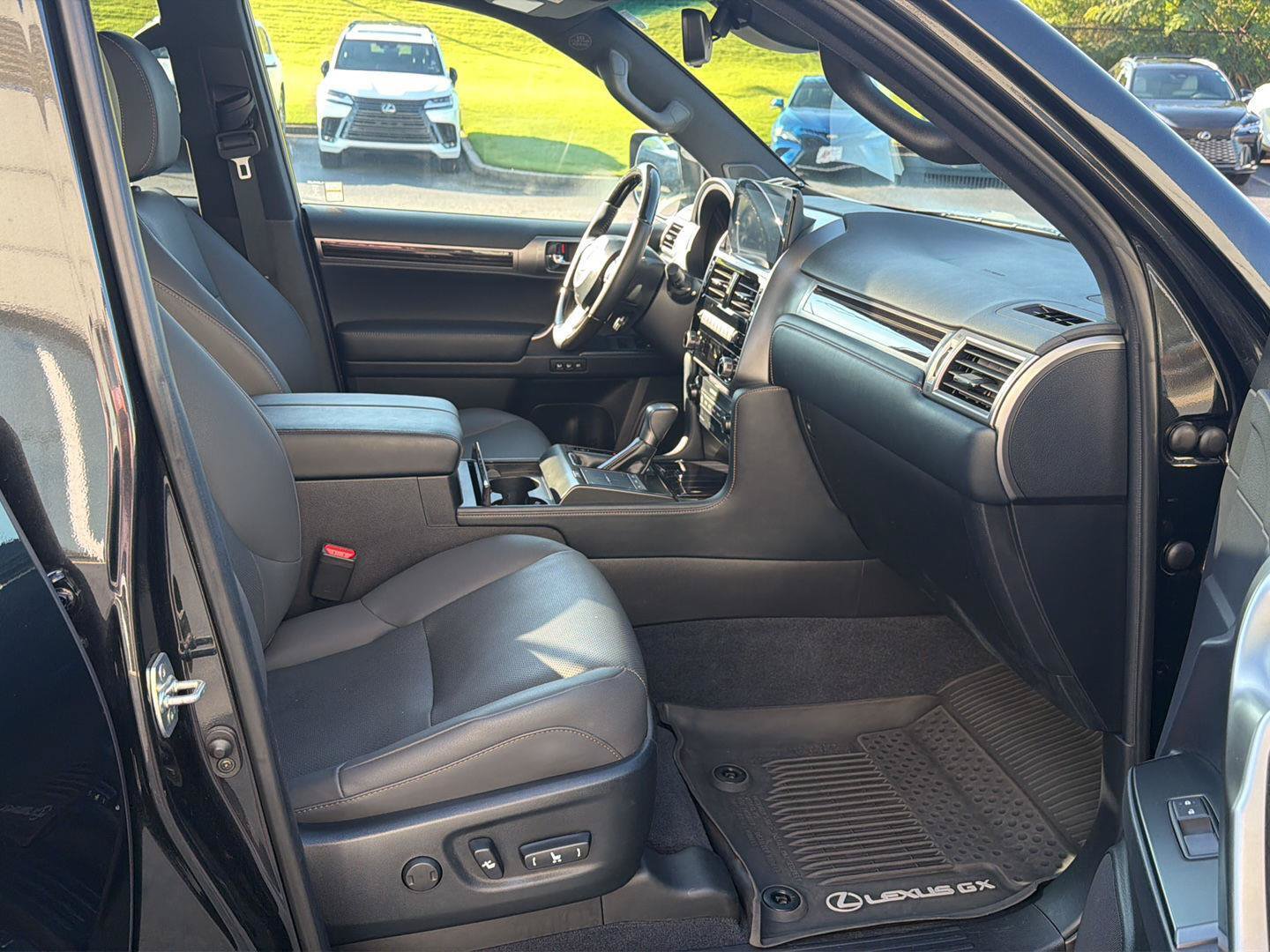 Certified 2023 Lexus GX 460 Premium AWD/4WD image 14