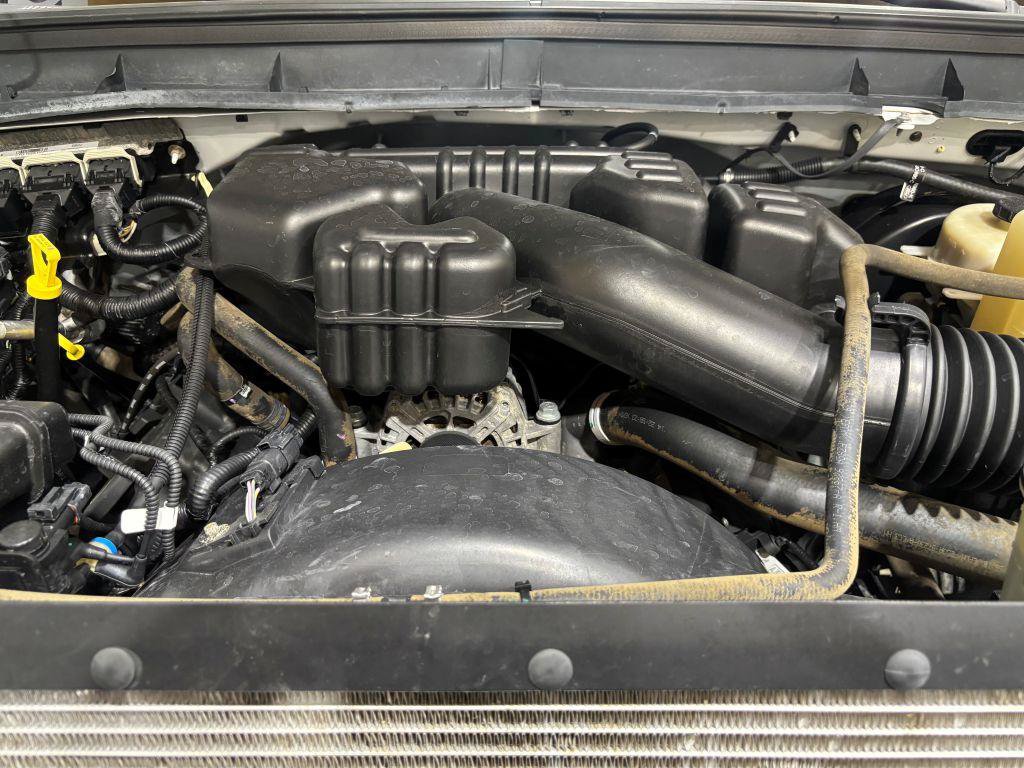 Used 2015 Ford F250 XL w/ Power Equipment Group AWD/4WD image 24
