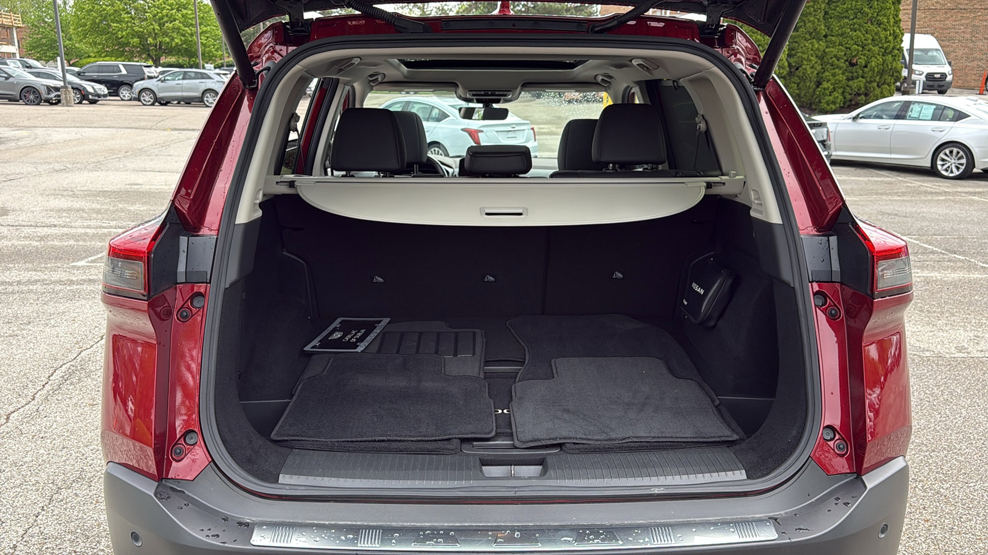Used 2023 Nissan Rogue Platinum w/ Platinum Premium Package AWD/4WD image 33