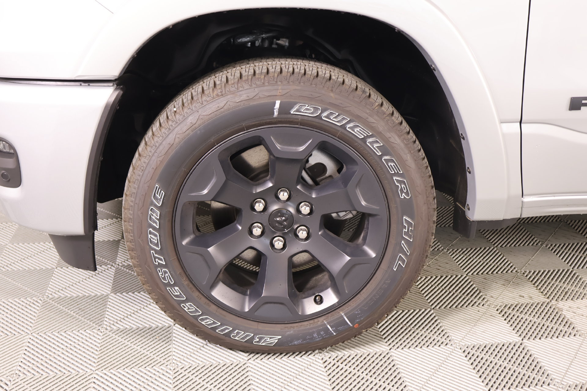 New 2026 RAM 1500 4x4 Crew Cab image 18