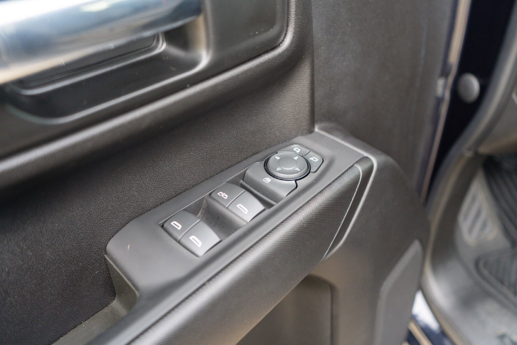 Used 2022 Chevrolet Silverado 1500 Custom image 19