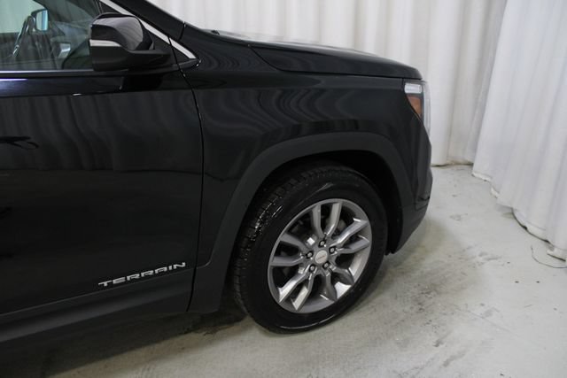Used 2022 GMC Terrain SLT w/ GMC Pro Grade Package AWD/4WD image 38
