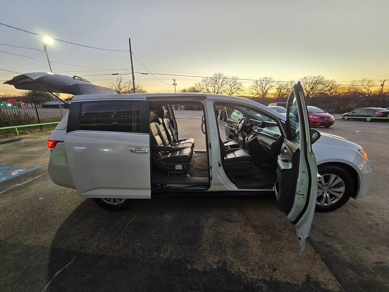 Used 2014 Honda Odyssey EX-L image 45