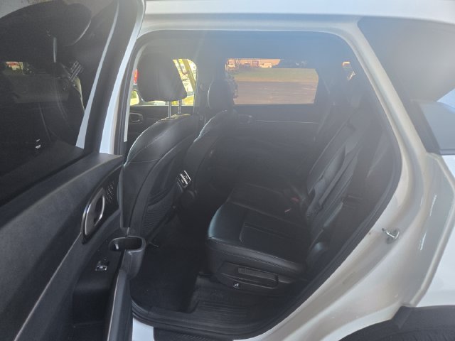 Used 2022 Kia Sorento S w/ Panoramic Sunroof Package FWD image 19