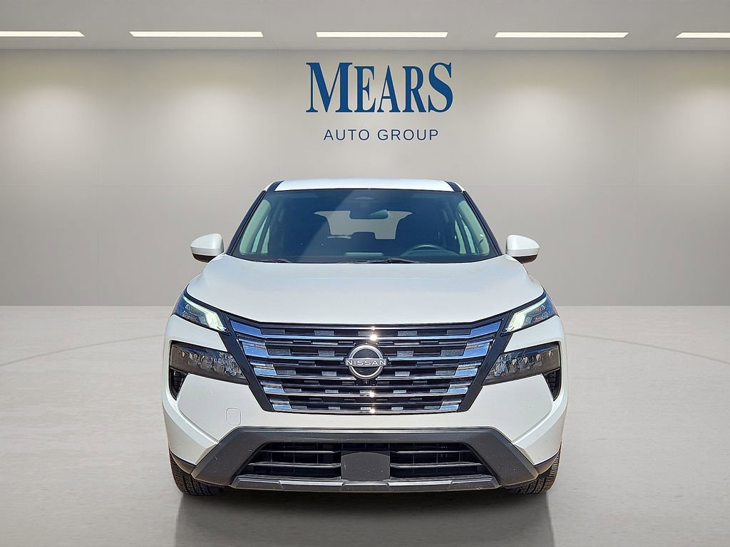 Used 2024 Nissan Rogue SV AWD/4WD image 8