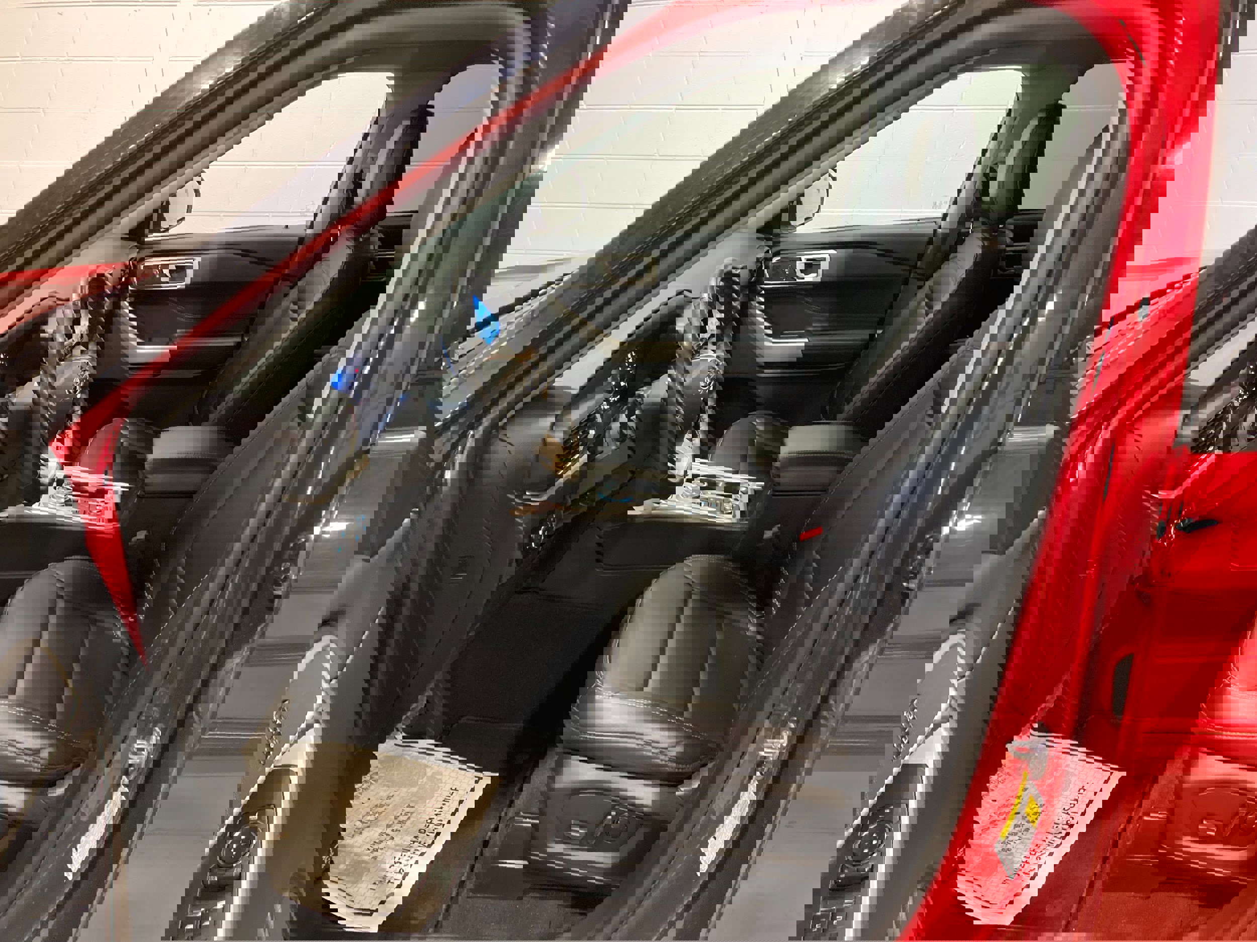 Used 2023 Ford Explorer XLT w/ Equipment Group 202A image 21