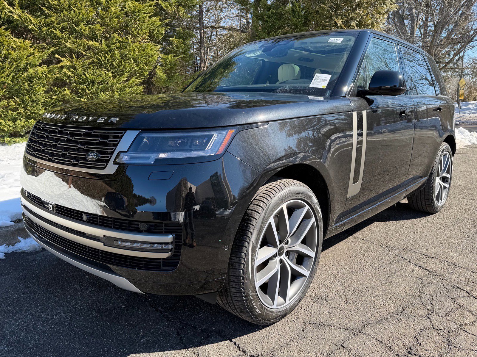 New 2026 Land Rover Range Rover SE image 1