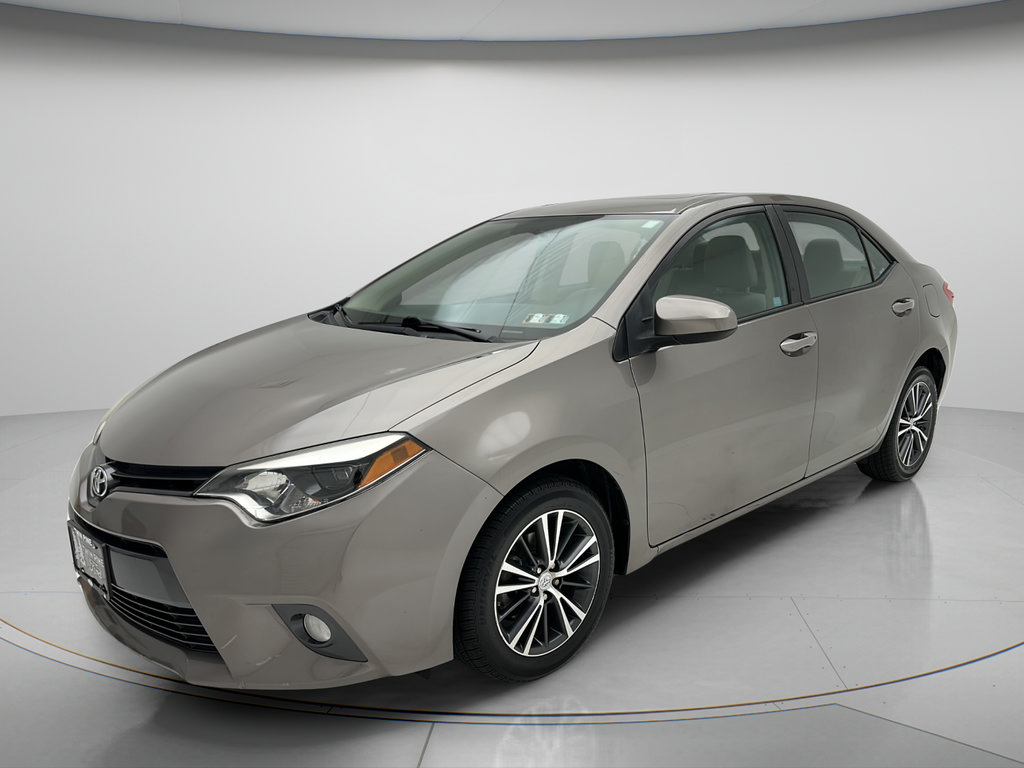 Used 2016 Toyota Corolla LE FWD image 6