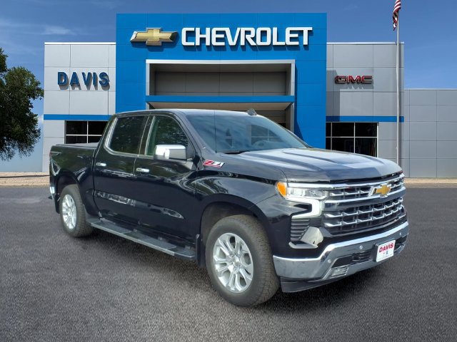 Used 2024 Chevrolet Silverado 1500 LTZ AWD/4WD image 1