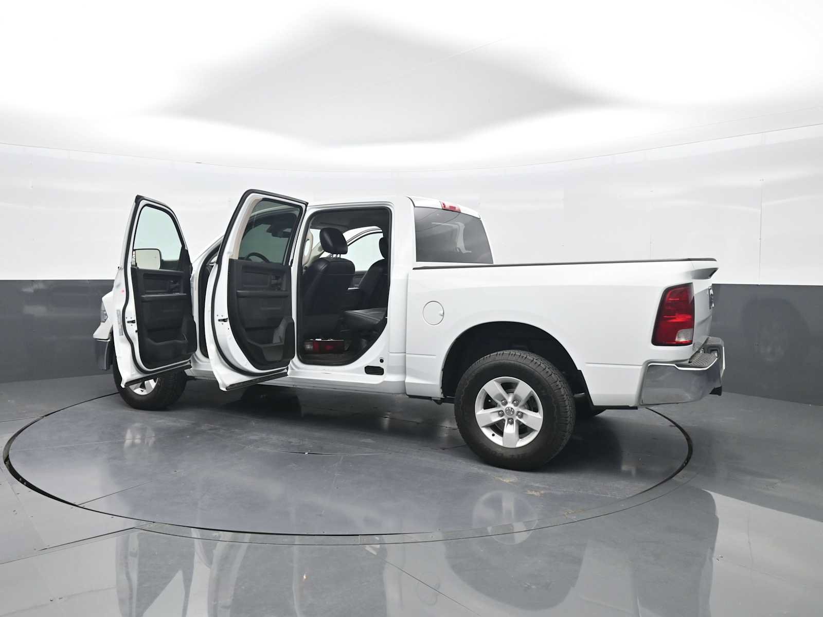 Used 2022 RAM 1500 Tradesman w/ Chrome Appearance Group AWD/4WD image 49