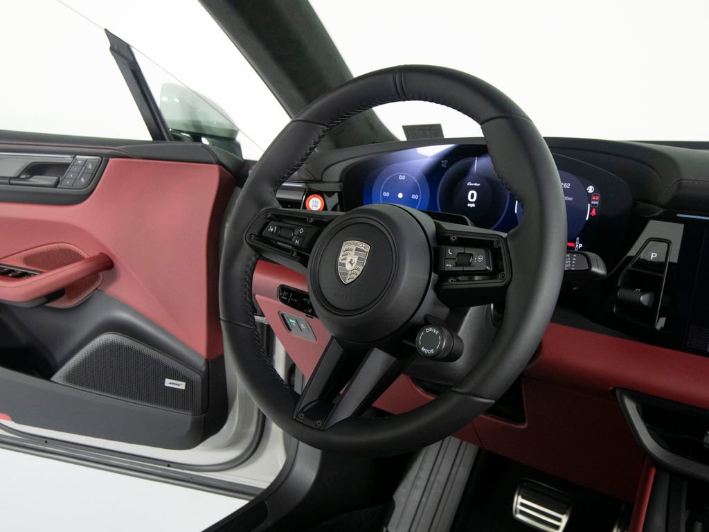 New 2026 Porsche Macan Turbo Electric image 32