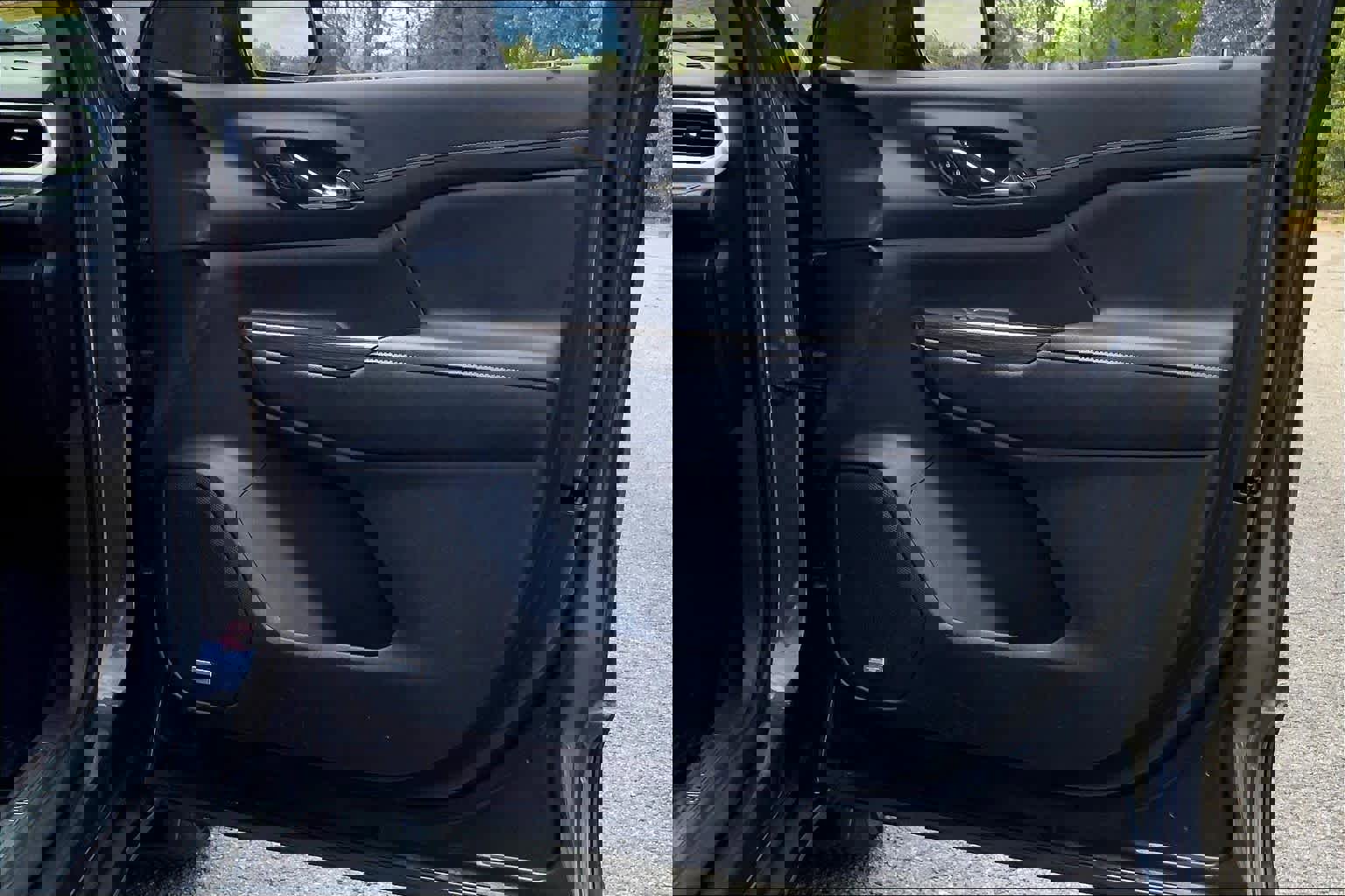 Used 2019 GMC Acadia SLT w/ Black Edition image 22