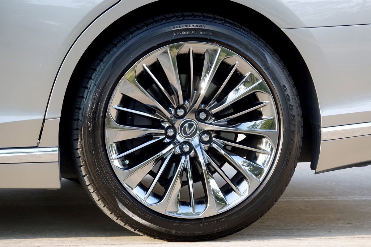 Used 2019 Lexus LS 500 image 26