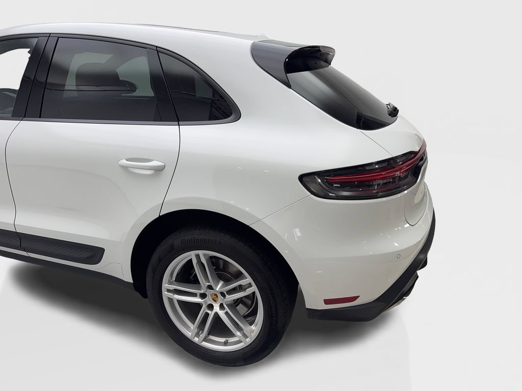 Used 2022 Porsche Macan AWD/4WD image 17