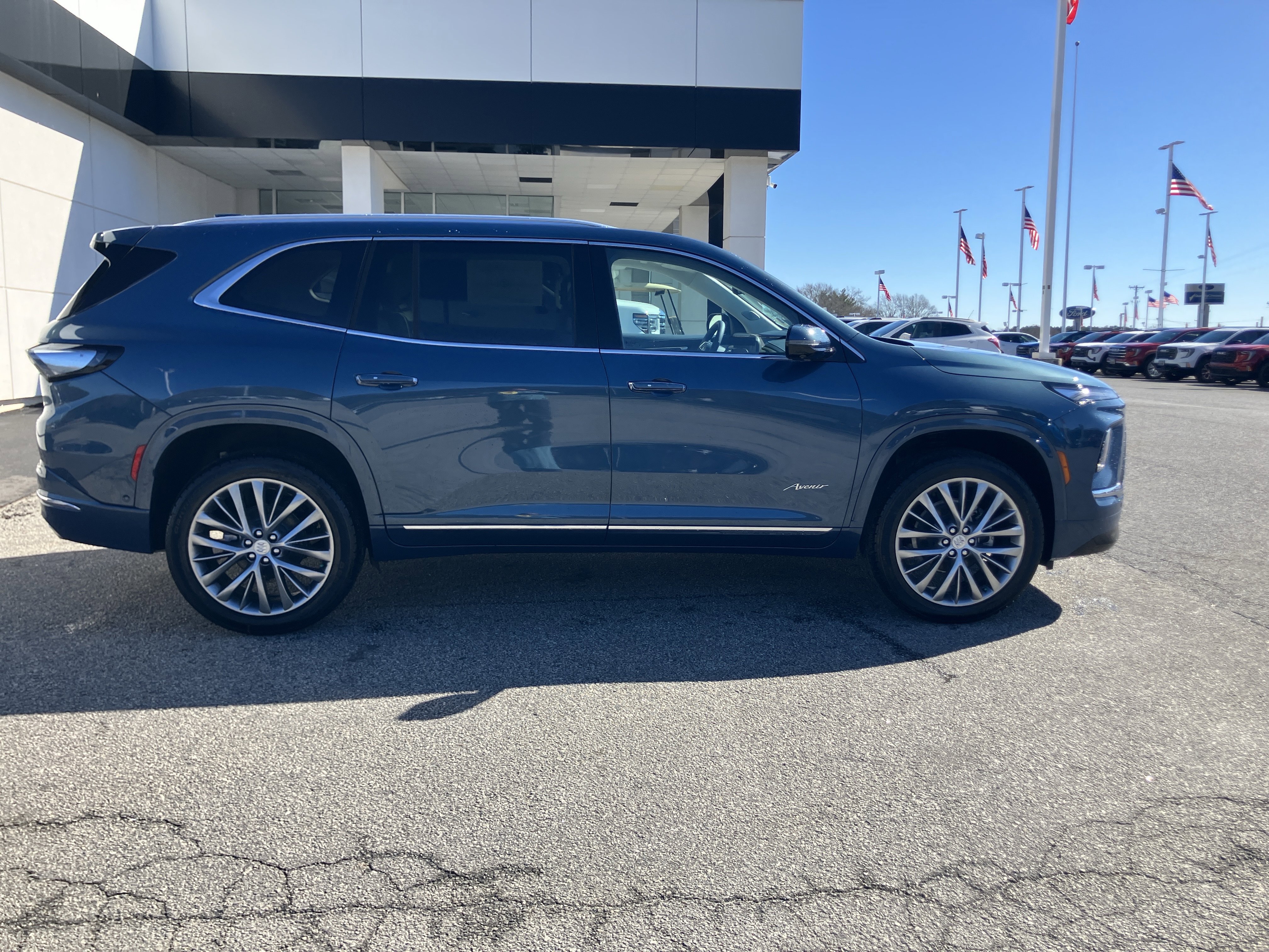 New 2026 Buick Enclave Avenir w/ Super Cruise Package image 10