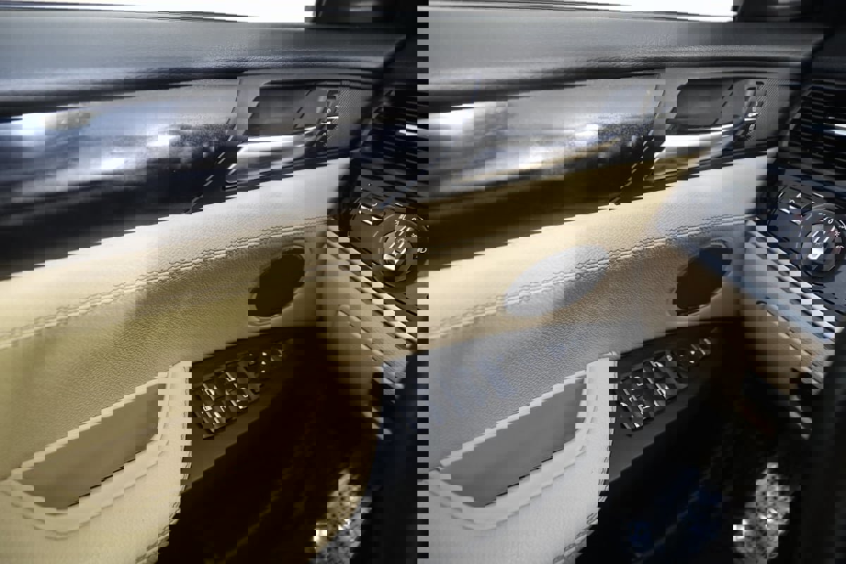 Used 2018 BMW X4 M40i image 31