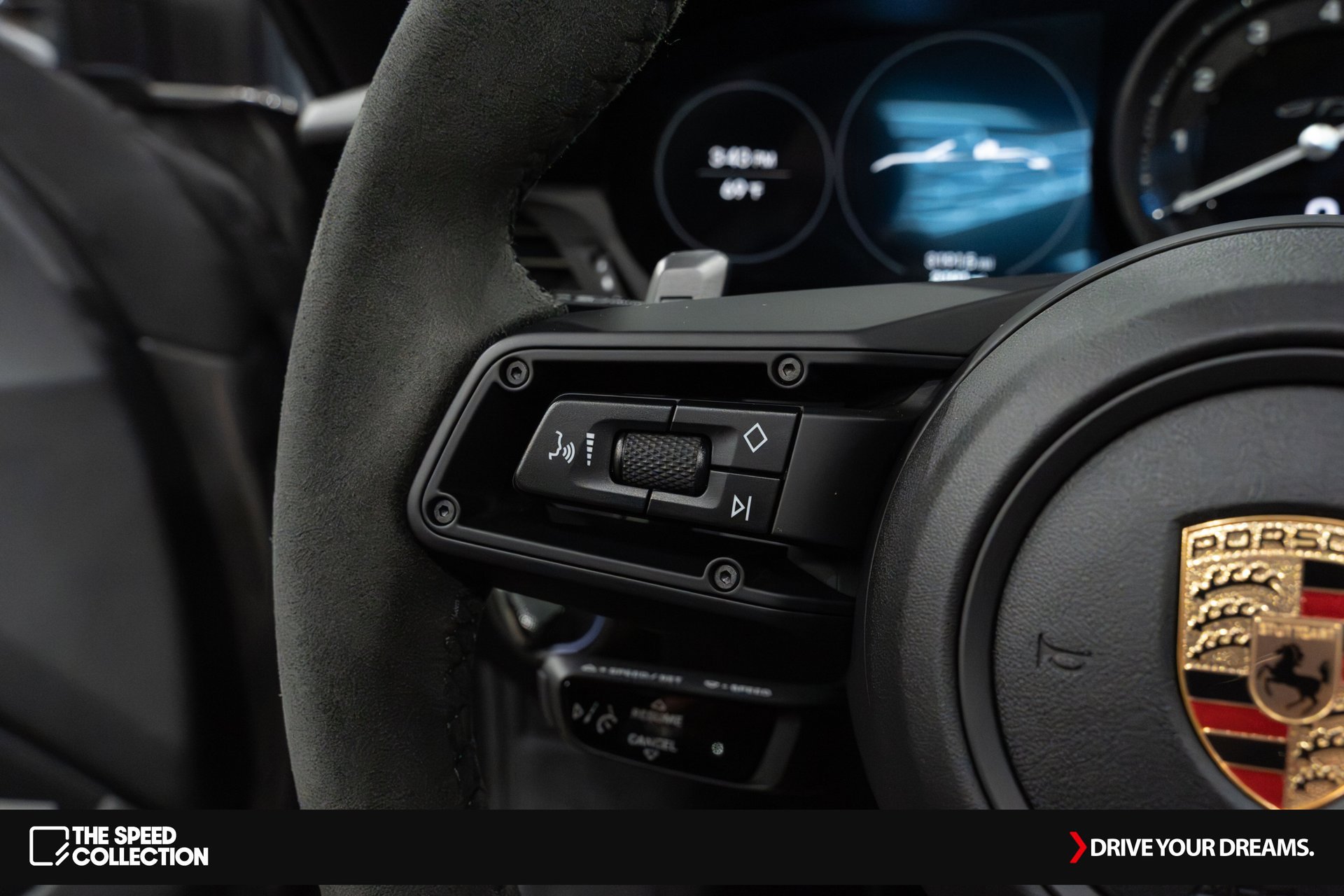Used 2024 Porsche 911 Targa 4 GTS w/ Premium Package image 28
