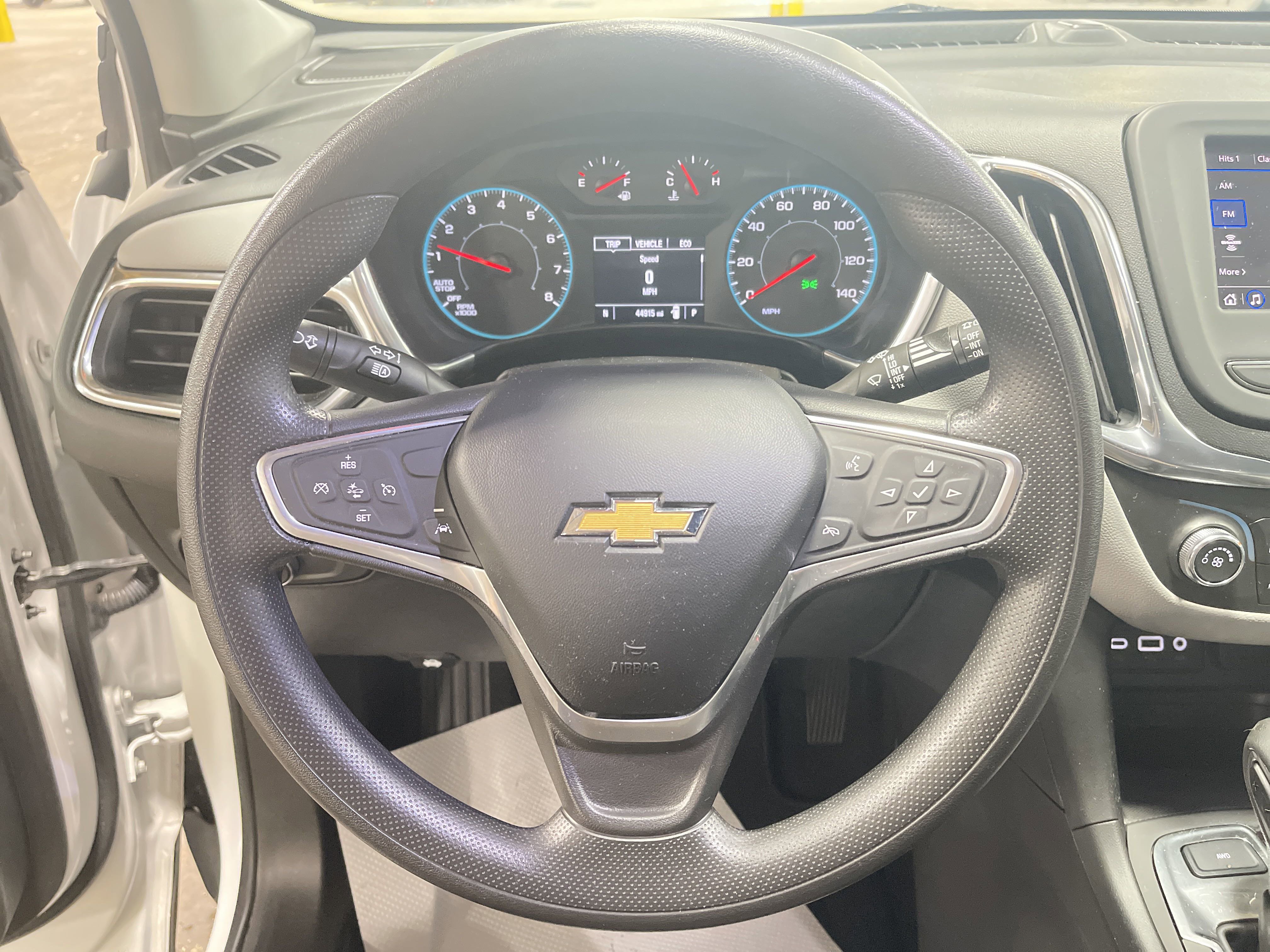 Used 2022 Chevrolet Equinox LS image 16