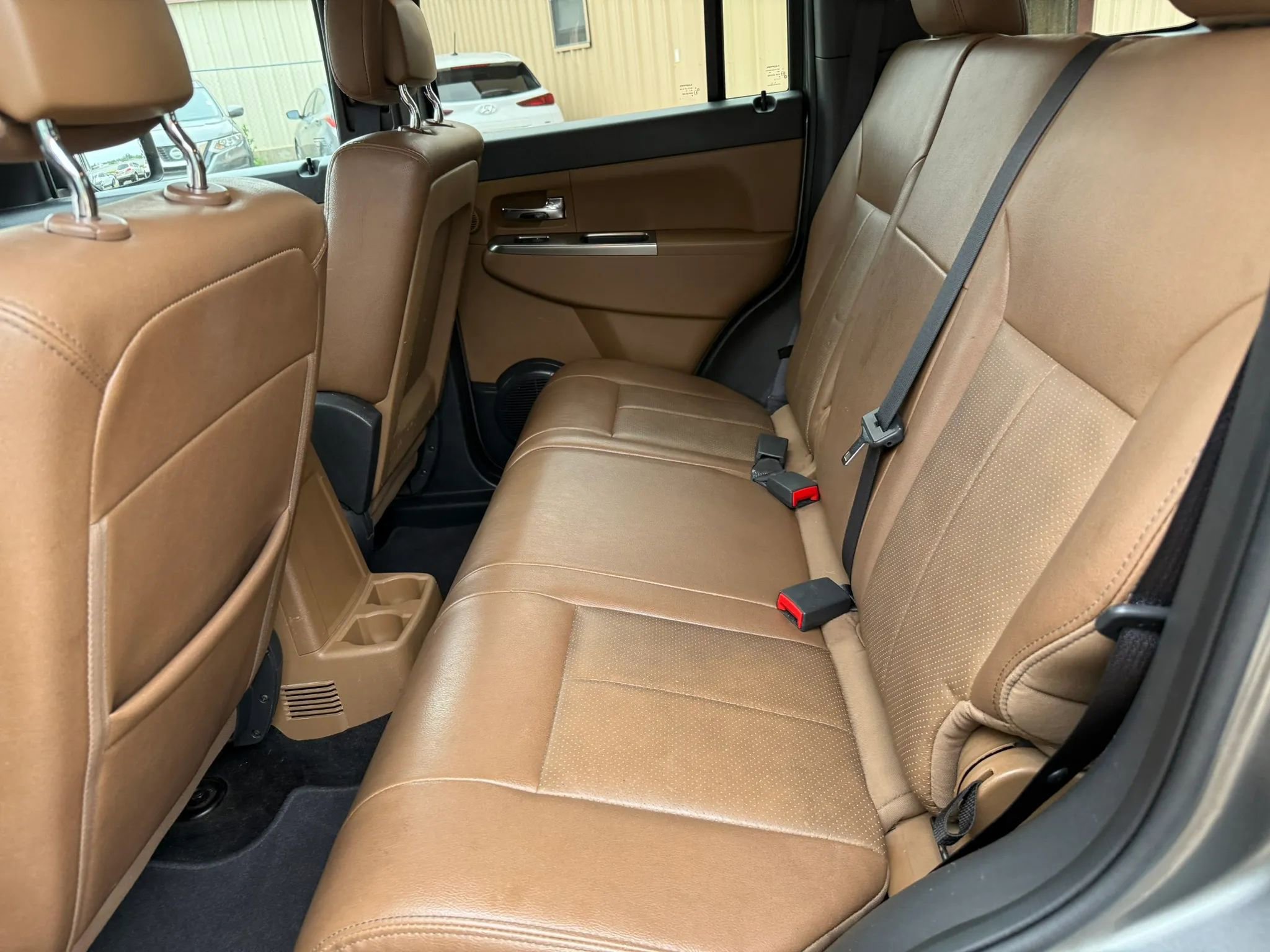 Used 2012 Jeep Liberty Limited RWD image 22