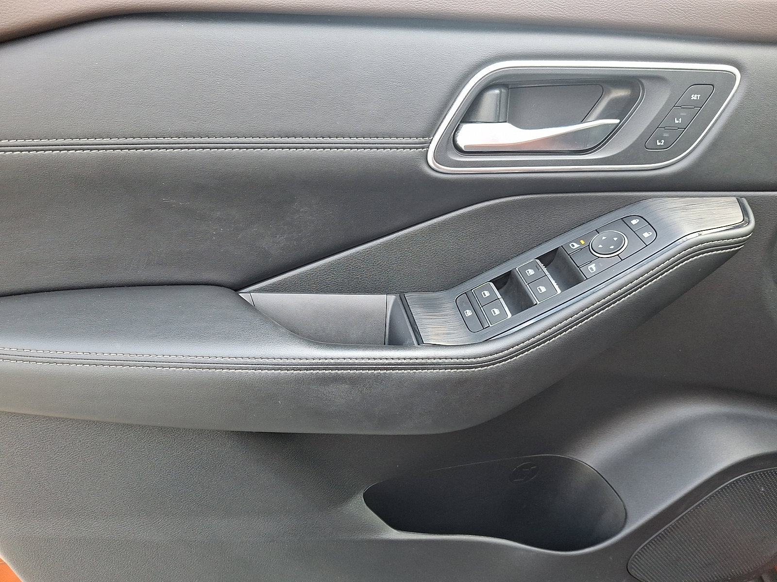 Certified 2023 Nissan Rogue Platinum w/ Platinum Premium Package image 12